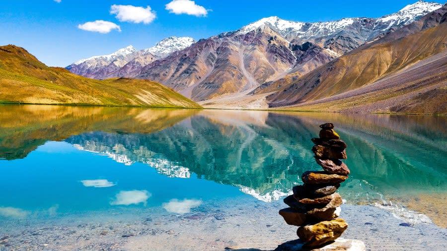 وجهات طبيعية تأسر القلوب لعشاق المغامرات